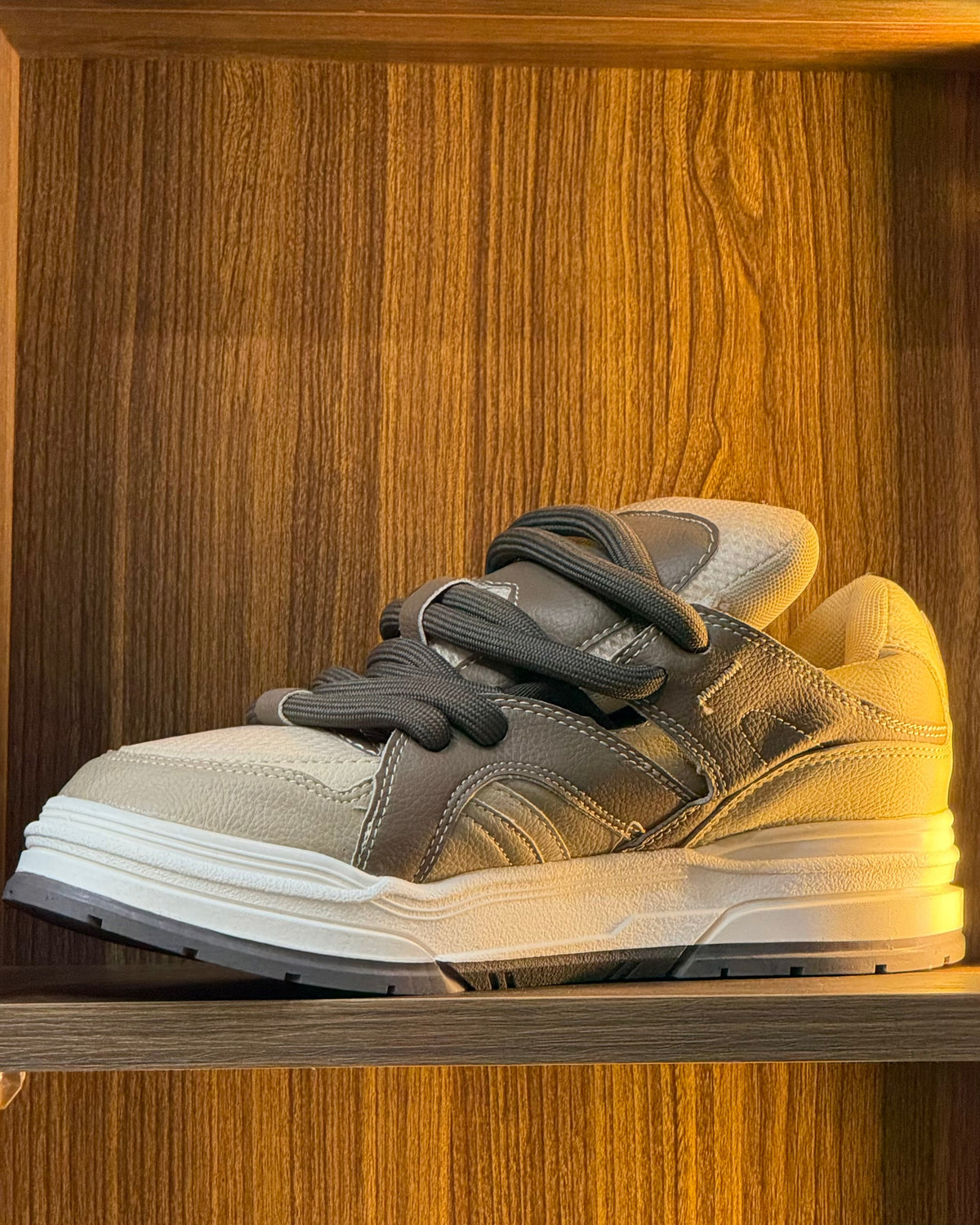Beige Skate Sneaker