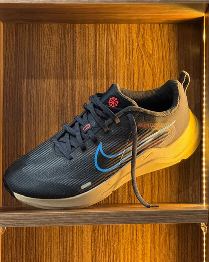 Nike Downshifter / Revolution Black & Tan Running Shoe (Original)