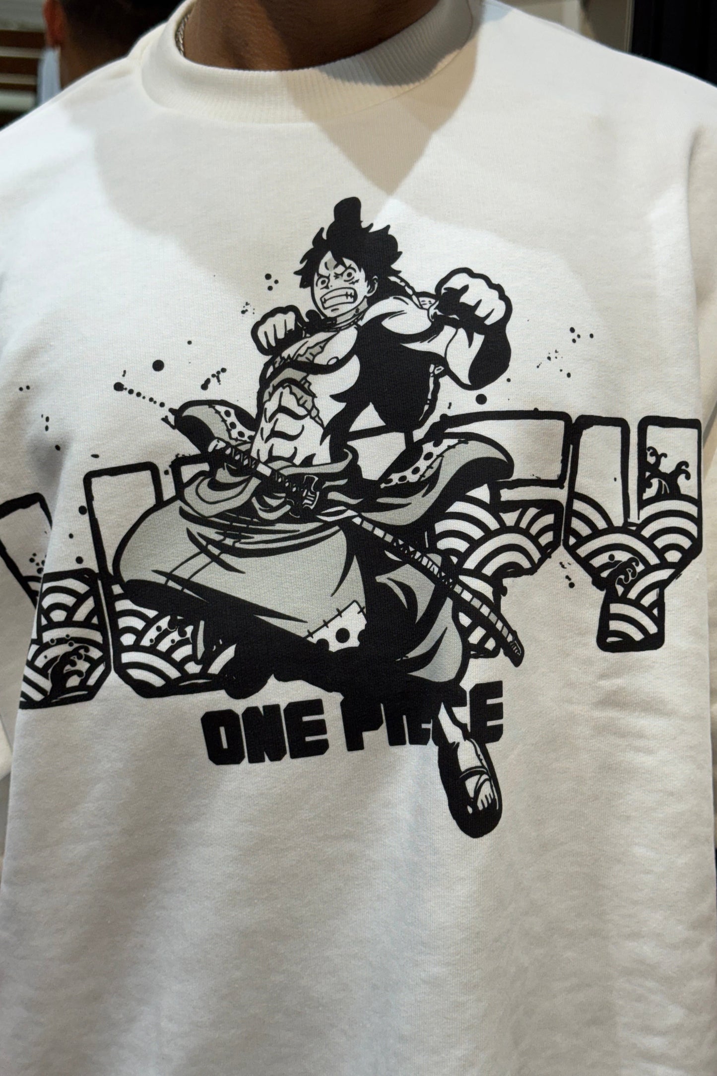T-SHIRT BERSHKA ONE PIECE ORIGINAL