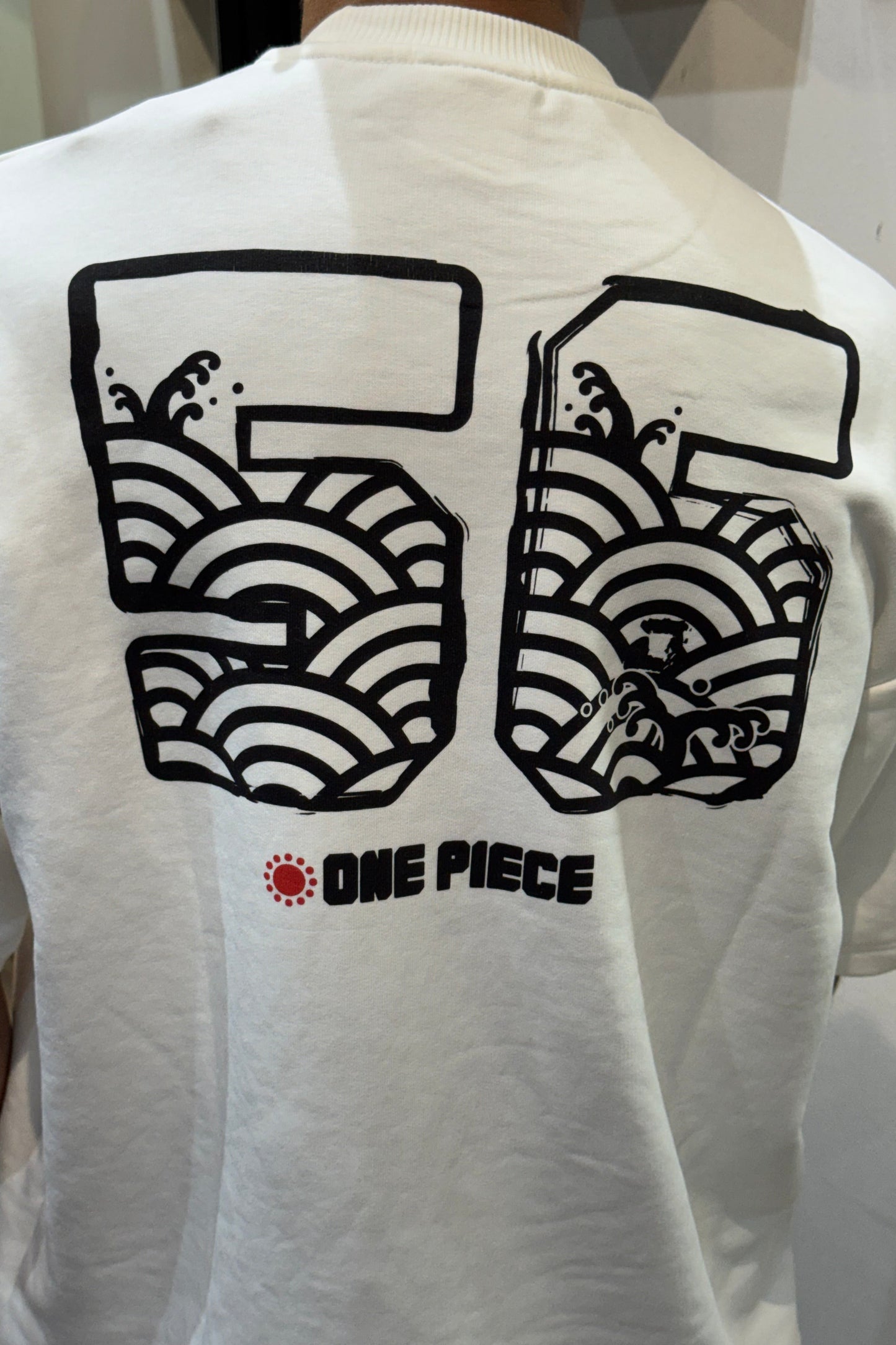 T-SHIRT BERSHKA ONE PIECE ORIGINAL