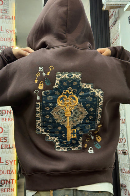 Key Graphic Zip-Up Hoodie (BROWN)