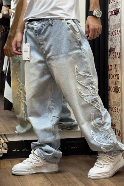 BAGGY JEAN FLAME PATCH LIGHT WASH